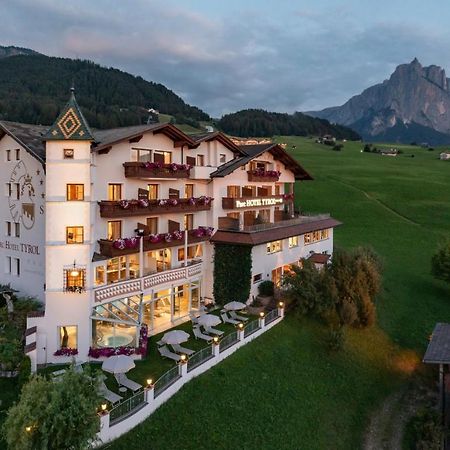 Parc Hotel Tyrol Kastelruth Buitenkant foto