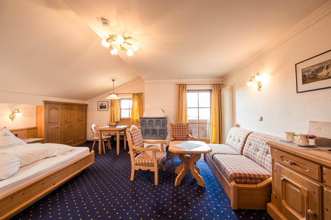 Parc Hotel Tyrol Kastelruth Buitenkant foto